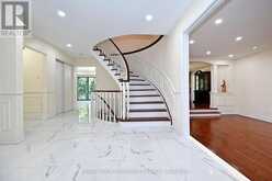 88 CAMBRIDGE CRESCENT | Richmond Hill Ontario | Slide Image Four
