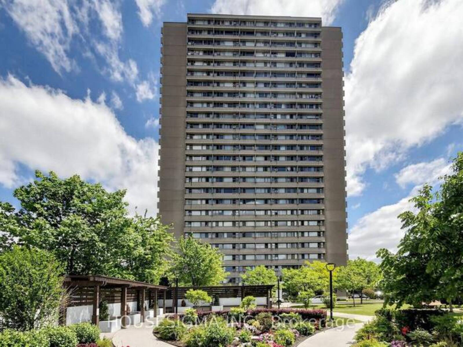 305 - 725 DON MILLS ROAD, Toronto, Ontario M3C 1S6