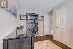 7 MENDIP CRESCENT | Toronto Ontario | Slide Image Eighteen