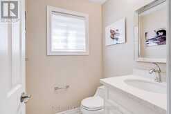 7 MENDIP CRESCENT | Toronto Ontario | Slide Image Nineteen