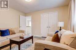 7 MENDIP CRESCENT | Toronto Ontario | Slide Image Thirty-one