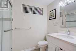 7 MENDIP CRESCENT | Toronto Ontario | Slide Image Forty-one