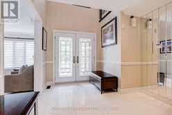 7 MENDIP CRESCENT | Toronto Ontario | Slide Image Four