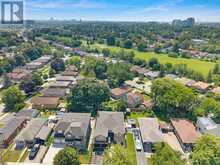 7 MENDIP CRESCENT | Toronto Ontario | Slide Image Fifty