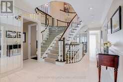 7 MENDIP CRESCENT | Toronto Ontario | Slide Image Five