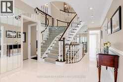 7 MENDIP CRESCENT | Toronto Ontario | Slide Image Five