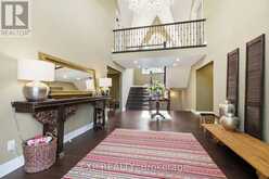 1785 DAVIS DRIVE W | Newmarket Ontario | Slide Image Six