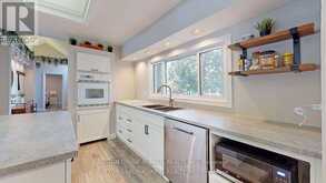 743 BROADVIEW AVENUE | Orillia Ontario | Slide Image Four