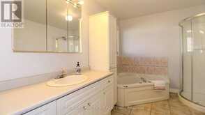 28 BROOKFIELD CRESCENT | Barrie Ontario | Slide Image Twelve