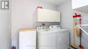 28 BROOKFIELD CRESCENT | Barrie Ontario | Slide Image Nine