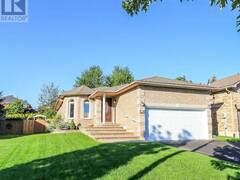 28 BROOKFIELD CRESCENT Barrie Ontario, L4N 9R6