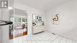 28 TOWNSEND ROAD | Toronto Ontario | Slide Image Seventeen
