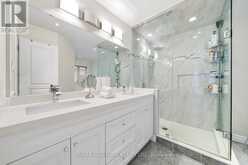 101 RAVINE EDGE DRIVE | Richmond Hill Ontario | Slide Image Twenty-one