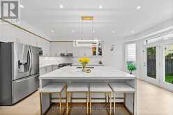 101 RAVINE EDGE DRIVE | Richmond Hill Ontario | Slide Image Six
