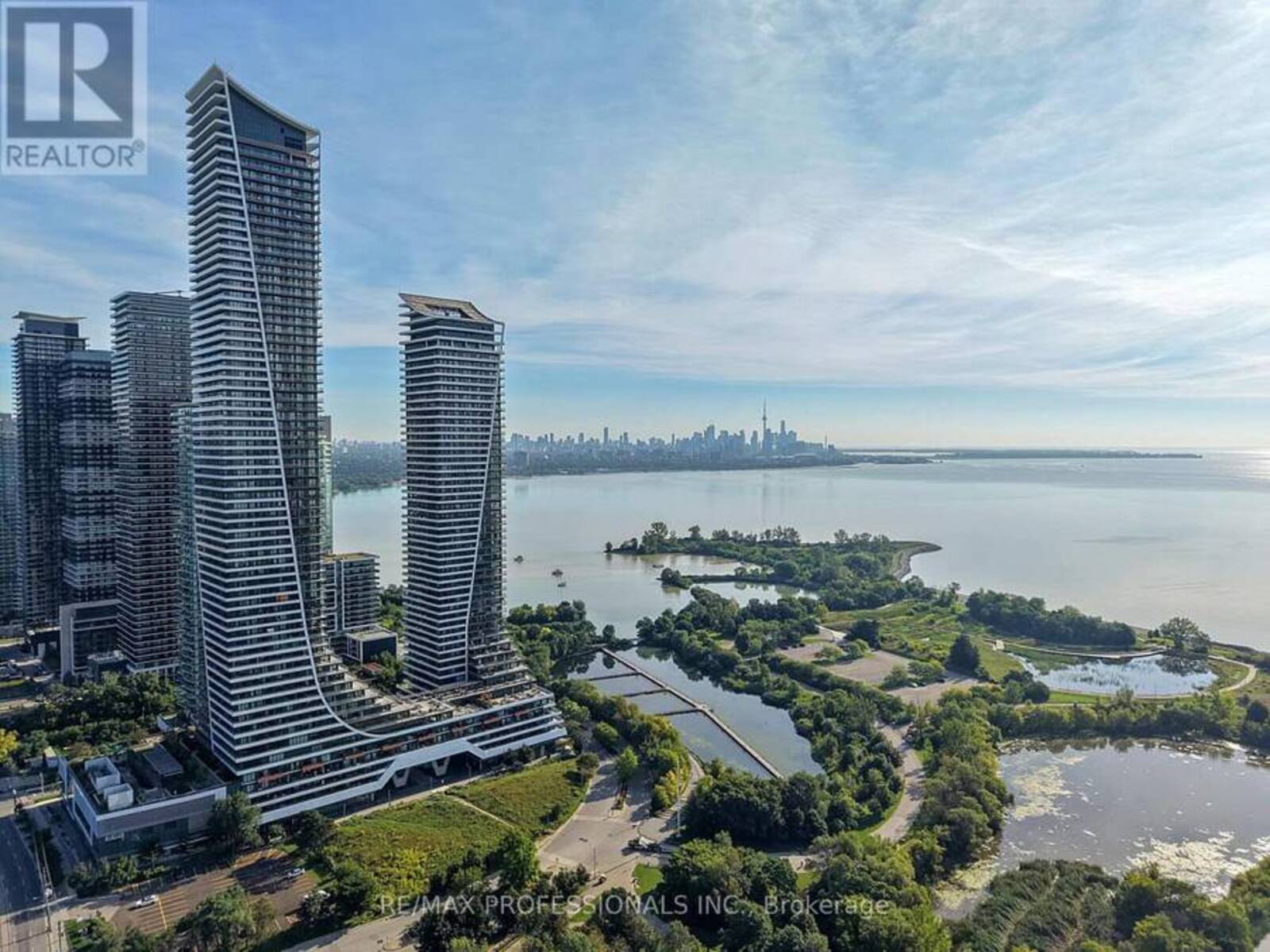2418 - 30 SHORE BREEZE DRIVE, Toronto, Ontario M8V 0J1