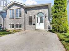 27 FARADAY GARDENS | Belleville Ontario | Slide Image Two