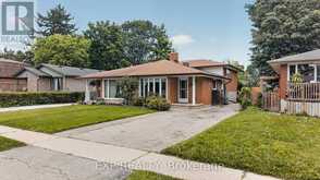 1393 PINEVIEW AVENUE | Cambridge Ontario | Slide Image Three