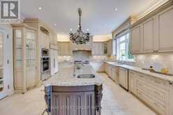 56 WINCHESTER LANE | Richmond Hill Ontario | Slide Image Nineteen