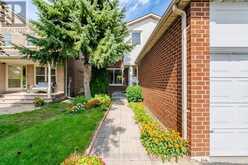 236 AUSTIN DRIVE | Markham Ontario | Slide Image Three