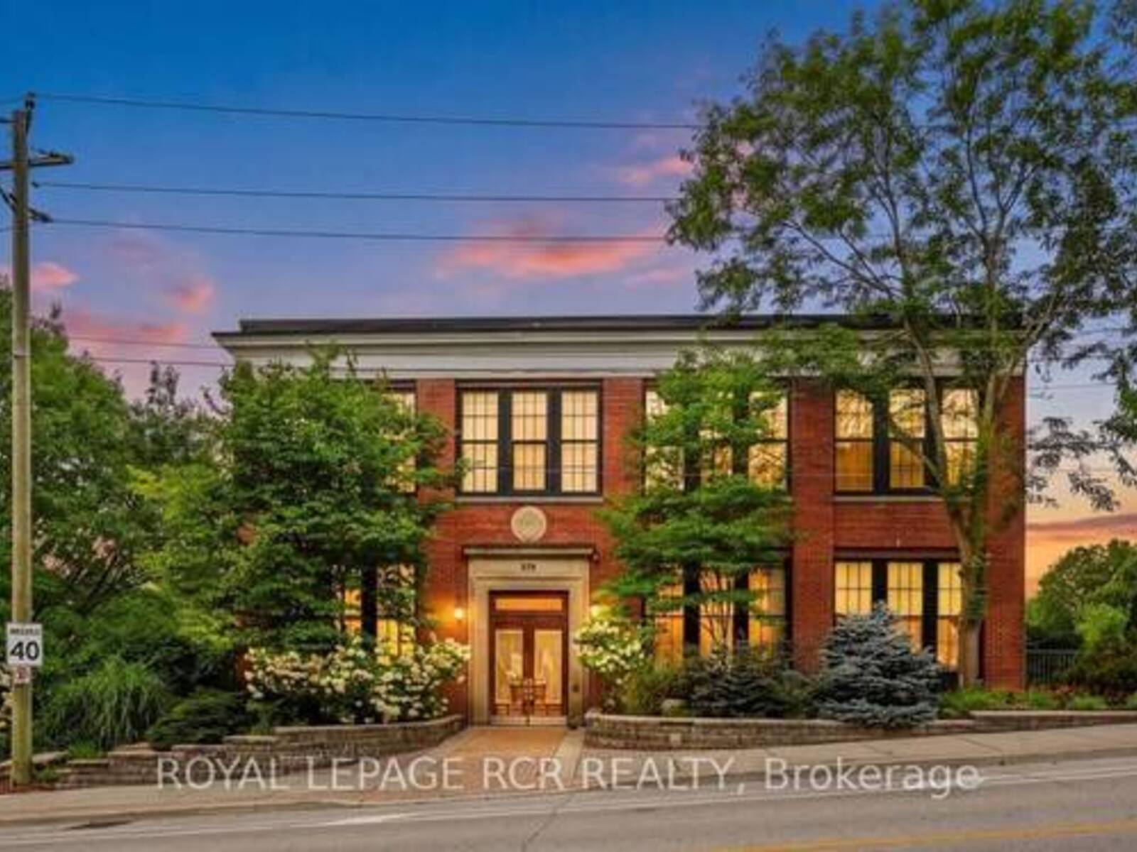 207 - 543 TIMOTHY STREET, Newmarket, Ontario L3Y 1R1