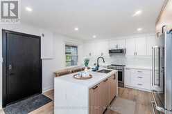 205 HOYT AVENUE | Tay Ontario | Slide Image Four