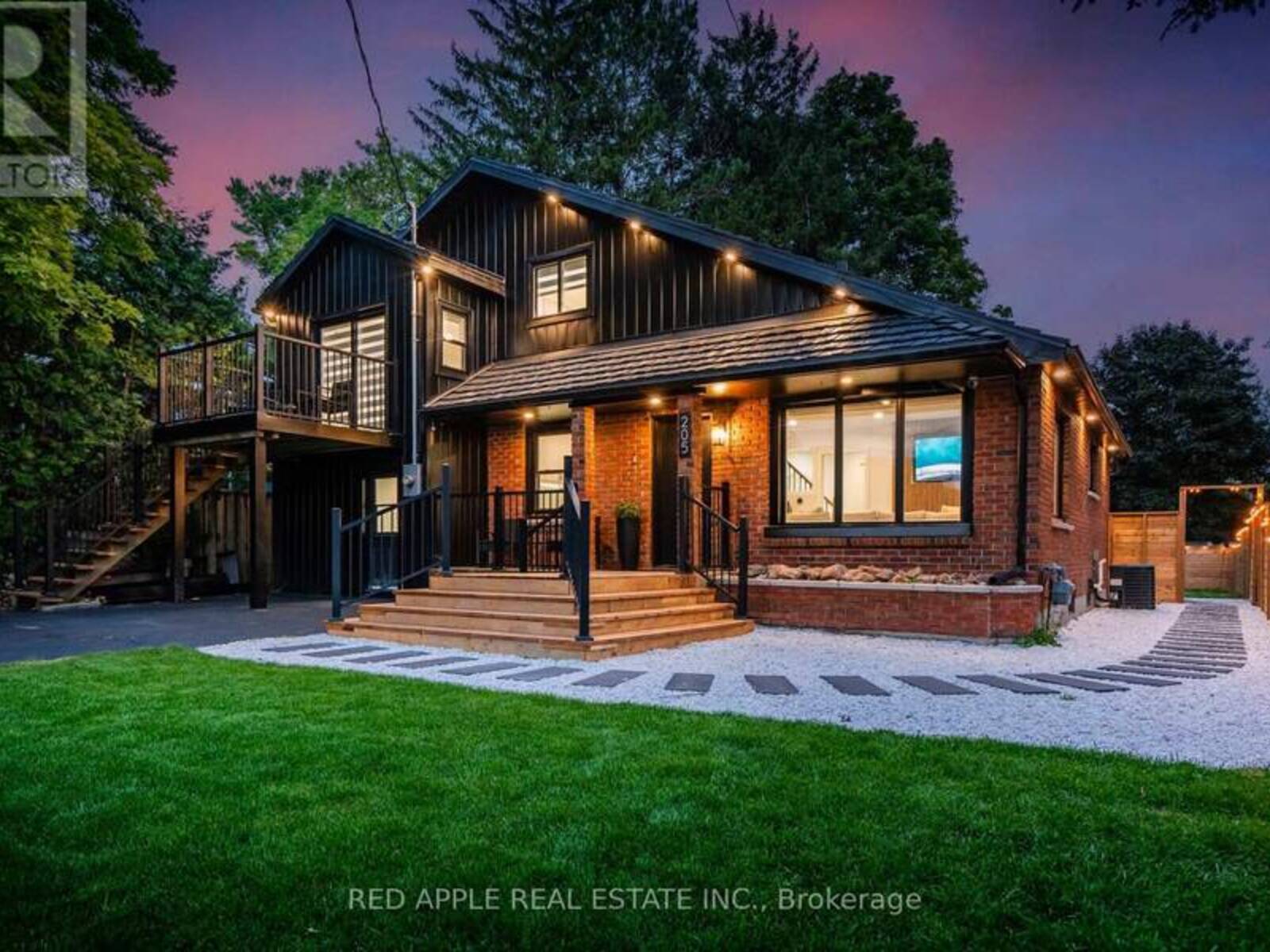 205 HOYT AVENUE, Tay, Ontario L0K 2A0