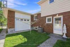 938 SCARBOROUGH GOLF CLUB ROAD | Toronto Ontario | Slide Image Twenty-seven