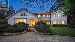 8 WINDY RIDGE DRIVE | Toronto Ontario | Slide Image One