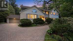 8 WINDY RIDGE DRIVE | Toronto Ontario | Slide Image Two