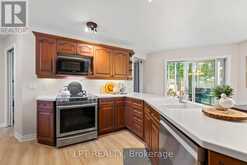 204 THE QUEENSWAY S | Georgina Ontario | Slide Image Twelve