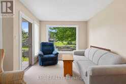 204 THE QUEENSWAY S | Georgina Ontario | Slide Image Thirty-six