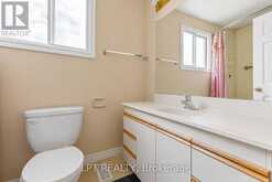204 THE QUEENSWAY S | Georgina Ontario | Slide Image Thirty-nine