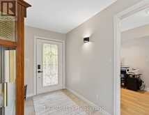 204 THE QUEENSWAY S | Georgina Ontario | Slide Image Seven