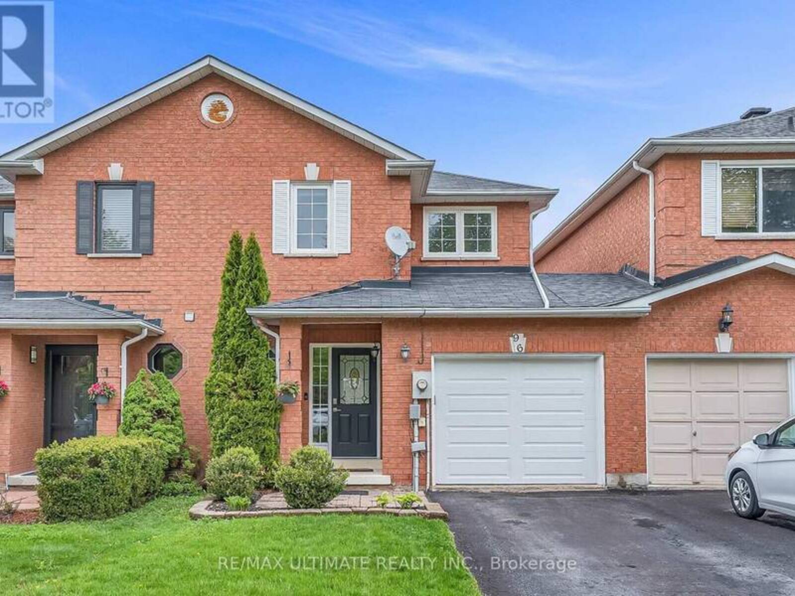 96 BRUCE CRESCENT, Barrie, Ontario L4N 8P4
