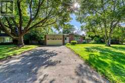 130 SOLINGATE DRIVE | Oakville Ontario | Slide Image Eleven