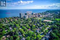 130 SOLINGATE DRIVE | Oakville Ontario | Slide Image Five
