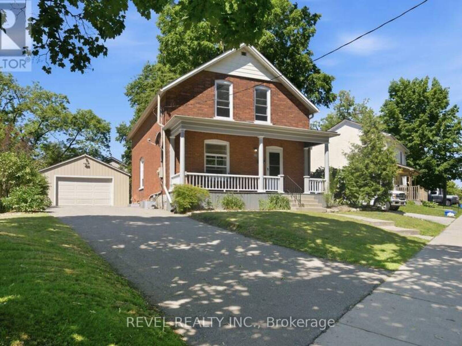 73 GRAND RIVER STREET S, Paris, Ontario N3L 2B5