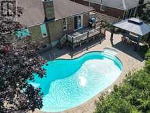 72 MUNRO CRESCENT | Markham Ontario | Slide Image Three