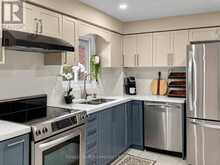 16 - 72 ASHGLEN WAY | Markham Ontario | Slide Image Eighteen