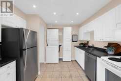 305 - 181 COLLIER STREET | Barrie Ontario | Slide Image Thirteen