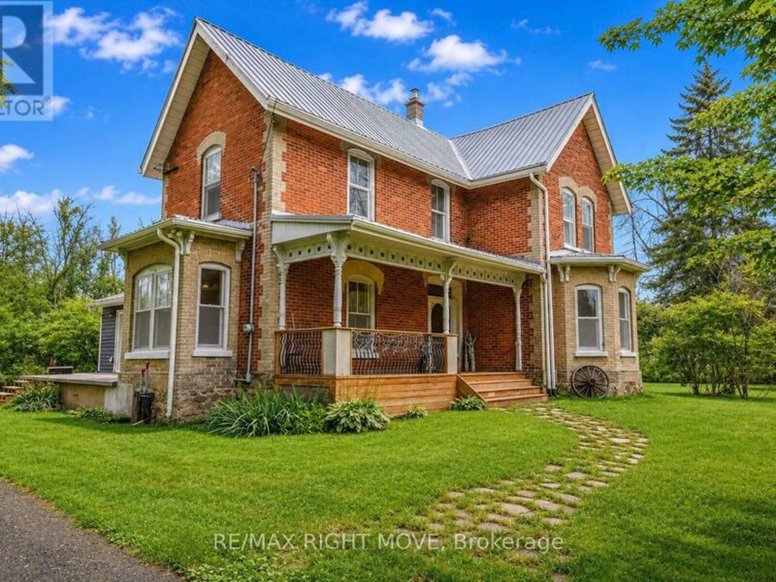 7514 RAMA ROAD, Washago, Ontario L0K 2B0