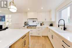 287 YONGE BOULEVARD | Toronto Ontario | Slide Image Nine