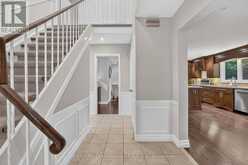 28 INNIS CRESCENT | Richmond Hill Ontario | Slide Image Seven