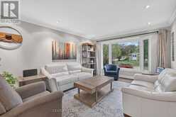 28 INNIS CRESCENT | Richmond Hill Ontario | Slide Image Eight