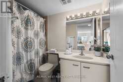 502 - 100 OBSERVATORY LANE SE | Richmond Hill Ontario | Slide Image Sixteen