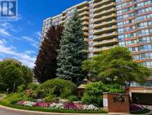502 - 100 OBSERVATORY LANE SE | Richmond Hill Ontario | Slide Image Two
