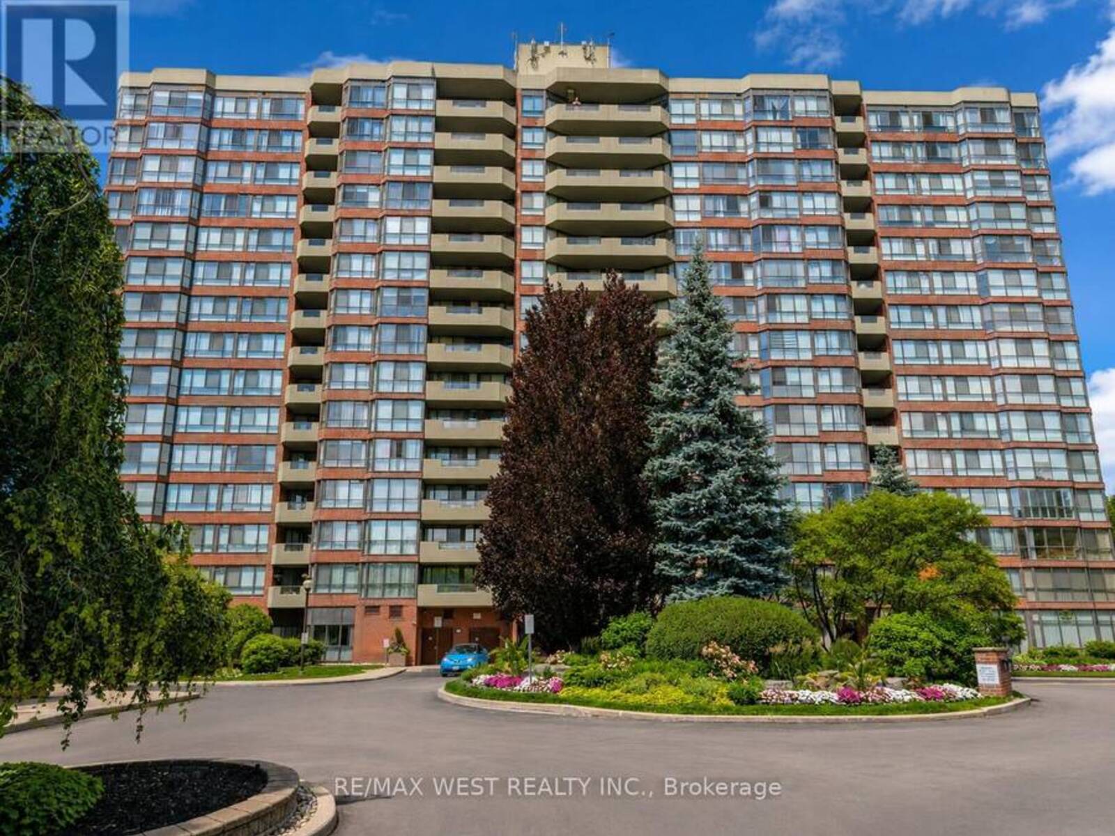502 - 100 OBSERVATORY LANE SE, Richmond Hill, Ontario L4C 1T4