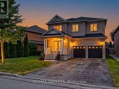 15 ARROWOOD CRESCENT Vaughan Ontario, L4H 2R4