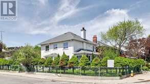 114 ROSEMOUNT AVENUE | Toronto Ontario | Slide Image Twenty-three