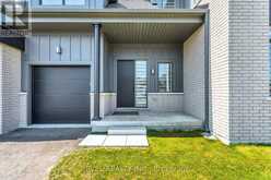 36 EWING WAY | Amaranth Ontario | Slide Image Five